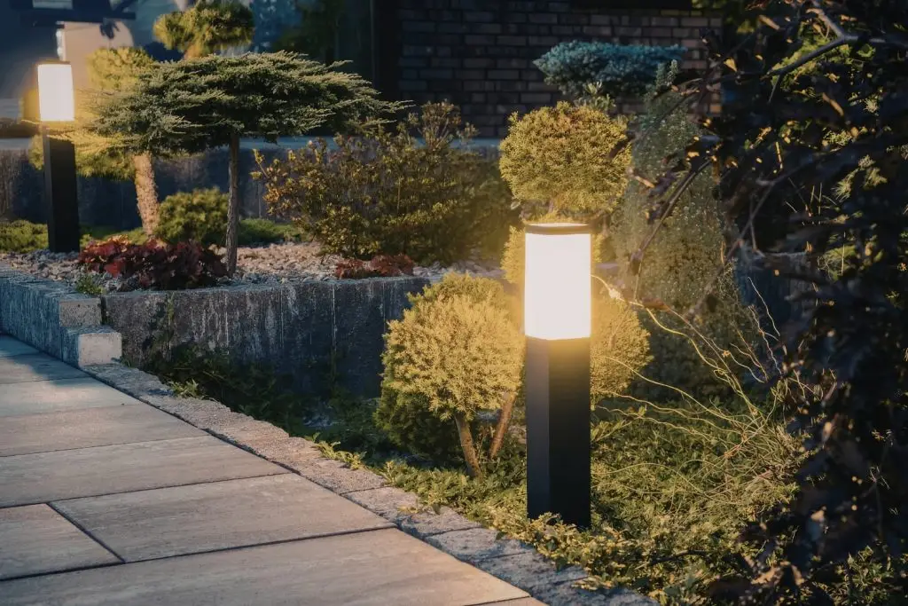 Landscape lighting in the Villages